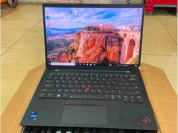 Laptop Lenovo Thinkpad X1 Carbon Core i7-1265U Ram 32GB 14inch N-ETM