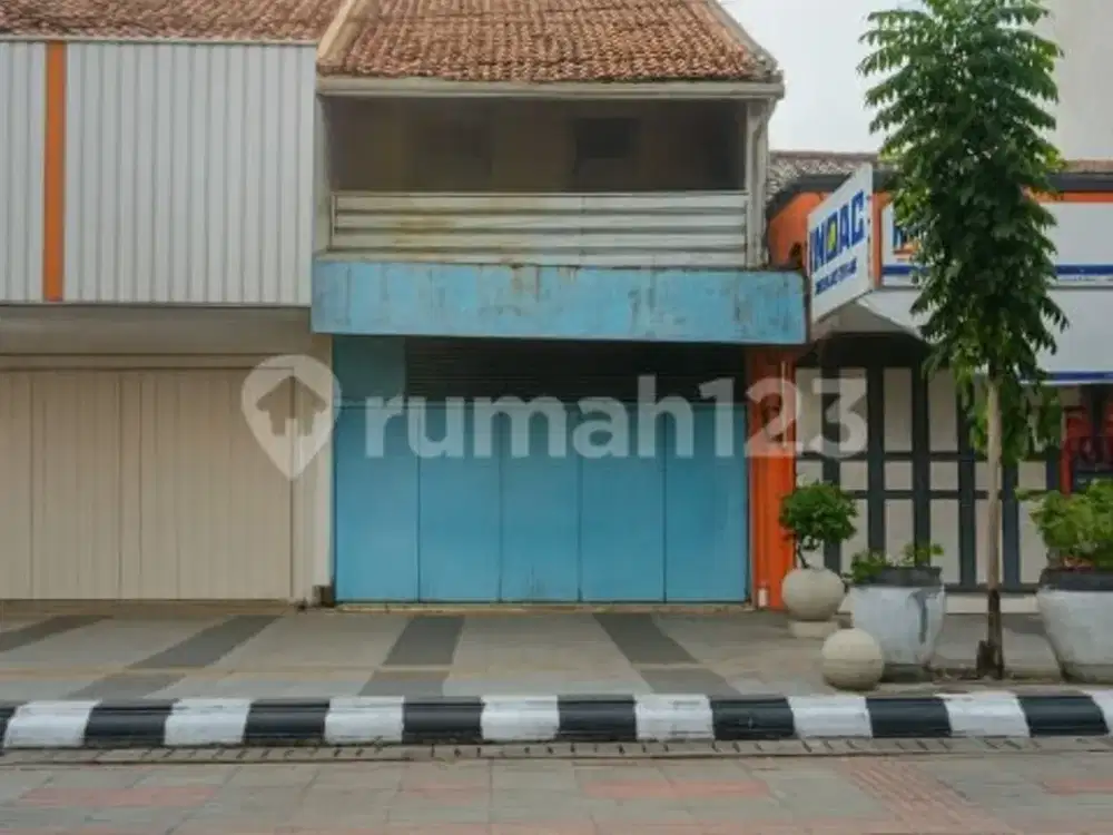 Ruko di Pusat Bisnis Kota Tegal