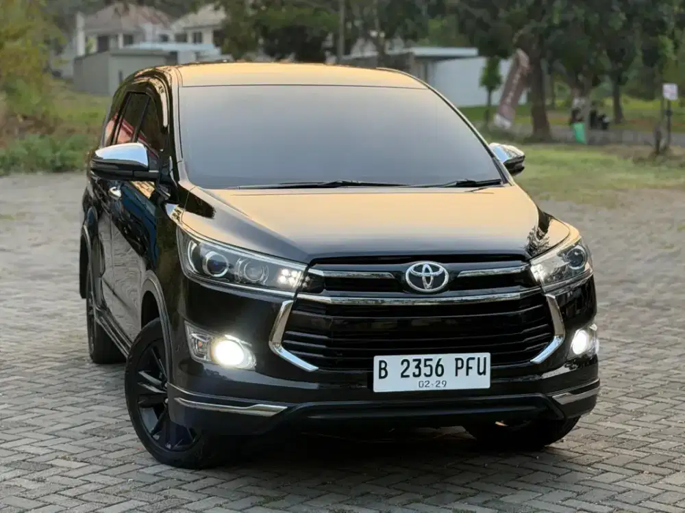 TOYOTA INNOVA VENTURER 2019 DIESEL MATIC