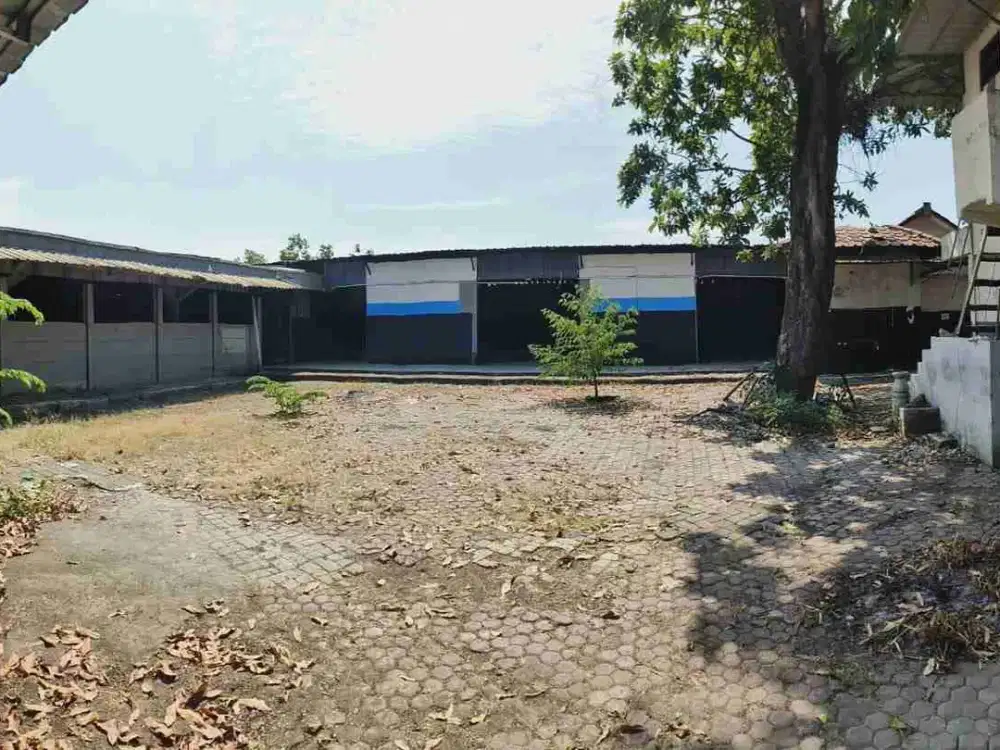 Dikontrakkan Gudang di Raya Kebonsari Surabaya