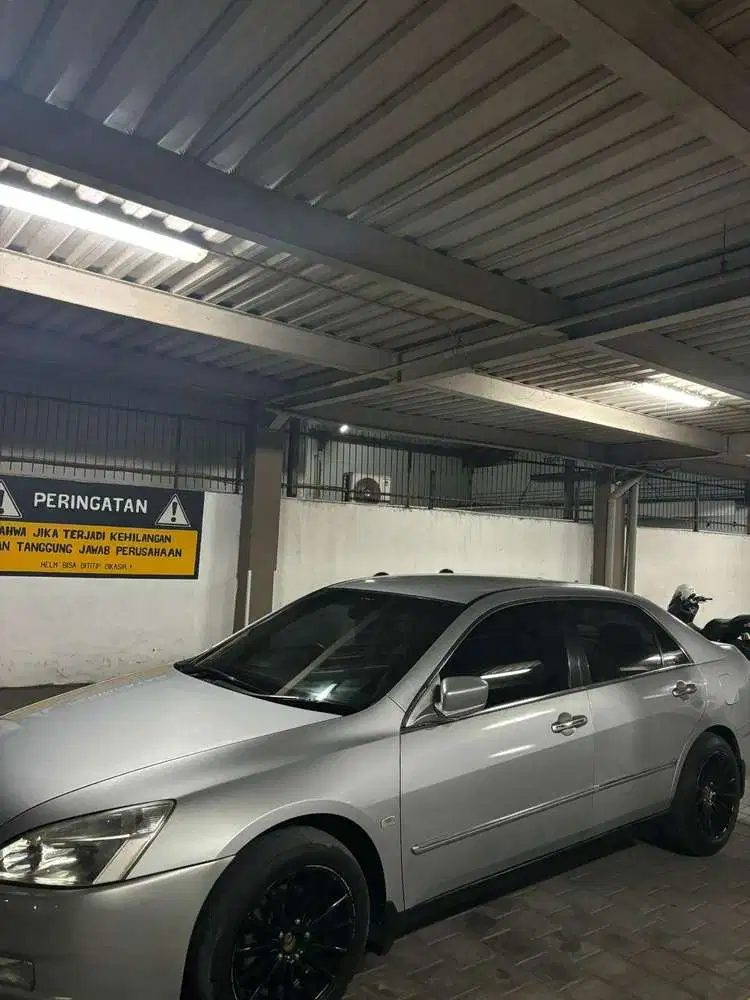 Honda Accord 2005 Bensin