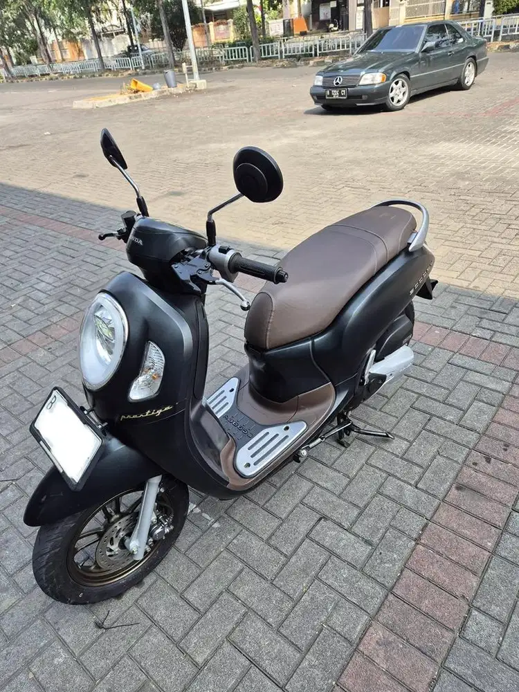 Scoopy Prestige 2024