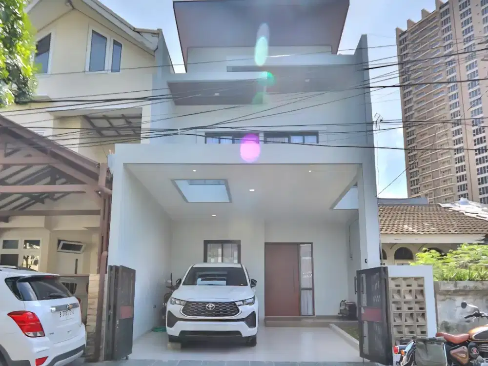 Jual Rumah di Pondok Indah, Pondok Pinang Lt 122 , LB 200 Kondisi Bagus Sudah Renovasi Furnished