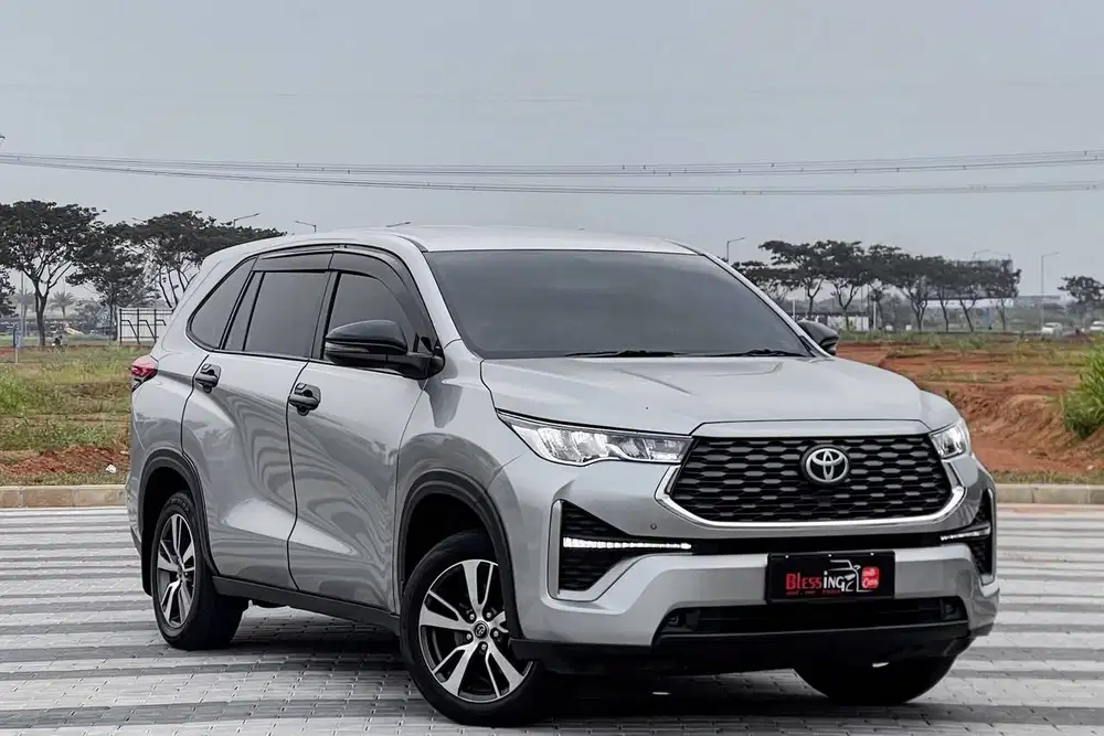 Toyota Kijang Innova Zenix 2.0 V CVT Bensin Non Hybrid AT Matic 2023