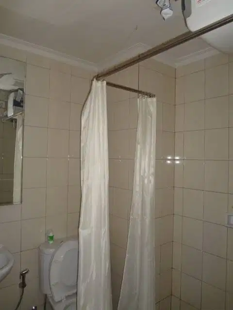 Disewakan studio furnished low zone