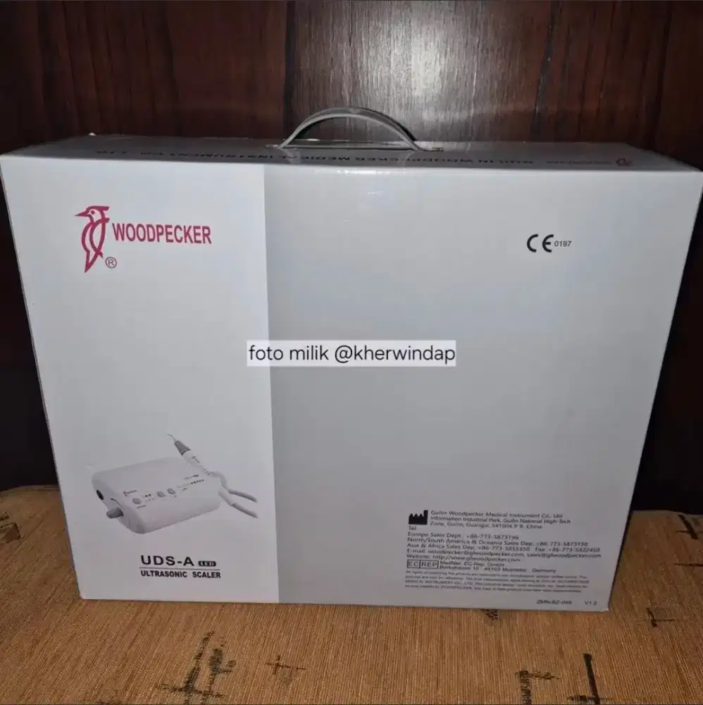 (Second) Dental Scaler Woodpecker UDS A LED