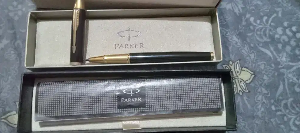 Pulpen parker original  nego cod rungkut ganku ok