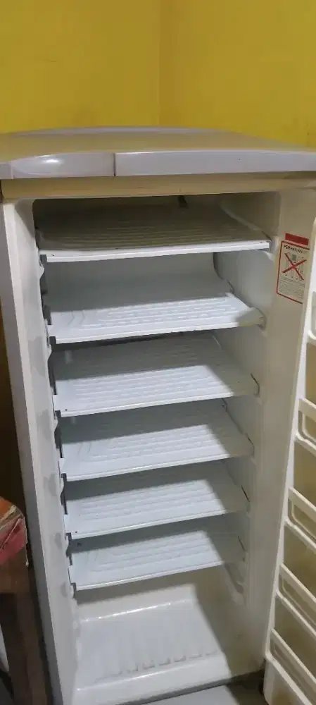 Freezer AQUA AQF-S6
