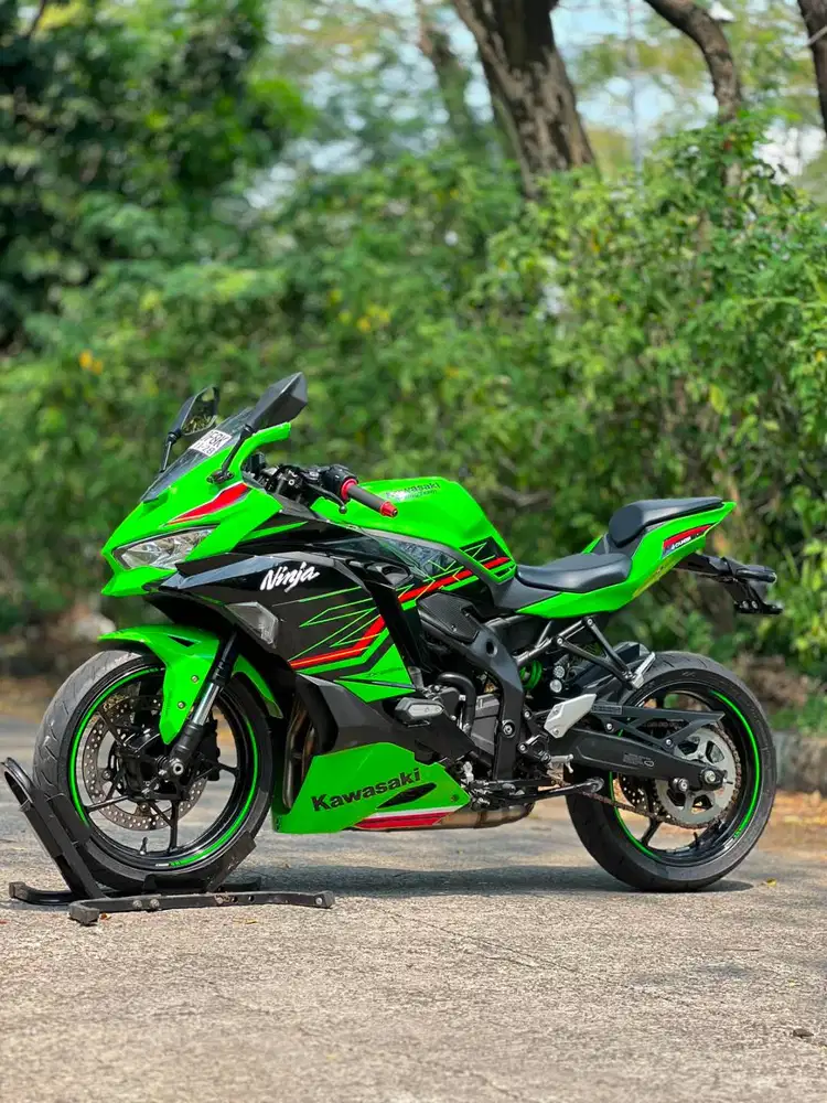 KAWASAKI ZX25RR ABS QS TFT KRT 2023 HIJAU KM LOW PAJAK HIDUP SUPERB