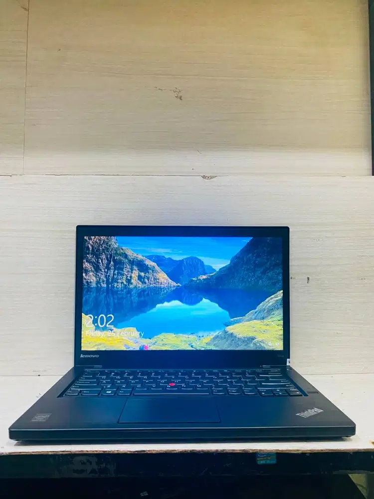 Lenovo Thinkpad T440S Intel Core  I5 Gen 4 Ram 8GB SSD 128GB