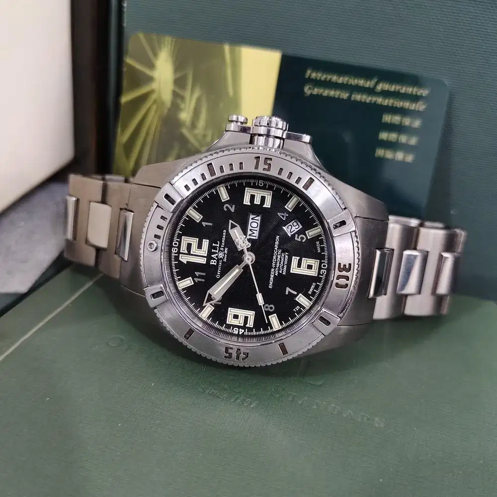 Ball Engineer HydroCarbon DM1016A Day Dat