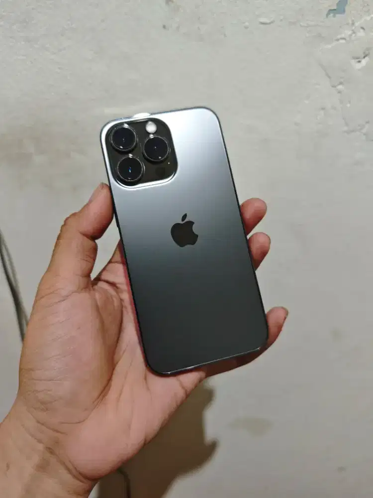 iphone 13 Pro Graphite grey like new