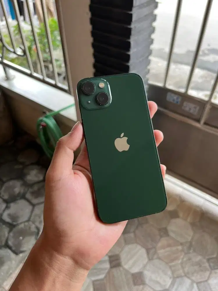 iPhone 13 128GB iBox