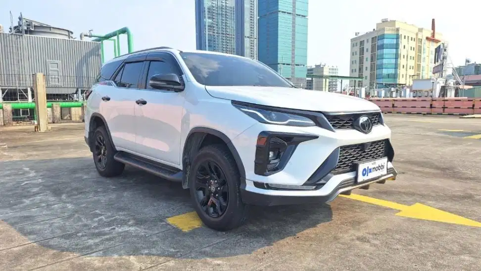KM Rendah - Toyota Fortuner 2.8 VRZ TSS 4×2 Solar-AT 2024