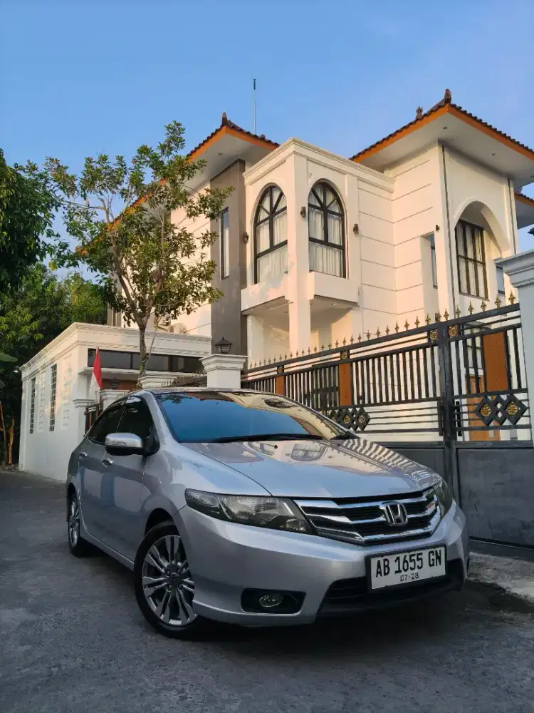 City E 1.5 Matic AB1 ISTIMEWA