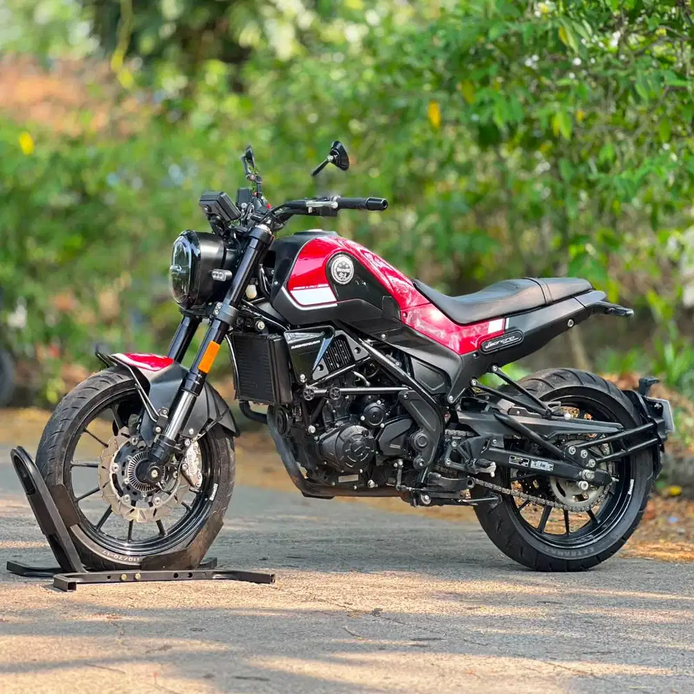 BENELLI LEONCINO 250 ABS 2023 MERAH KM LOW PAJAK PANJANG SIAP JALAN