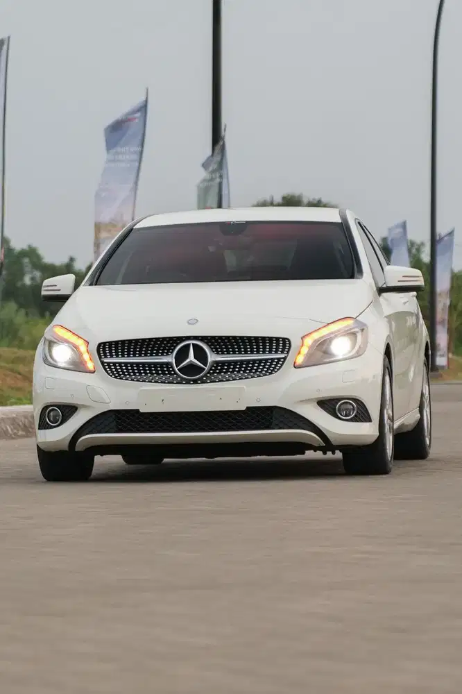 Mercedes Benz A200 1.6 Hatchback 2015