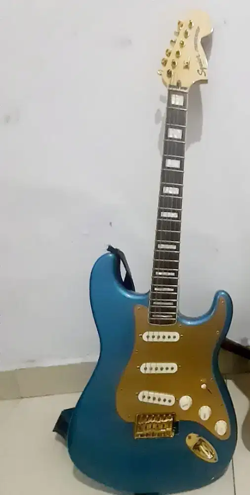 Gitar Listrik Squier 40th anniversary