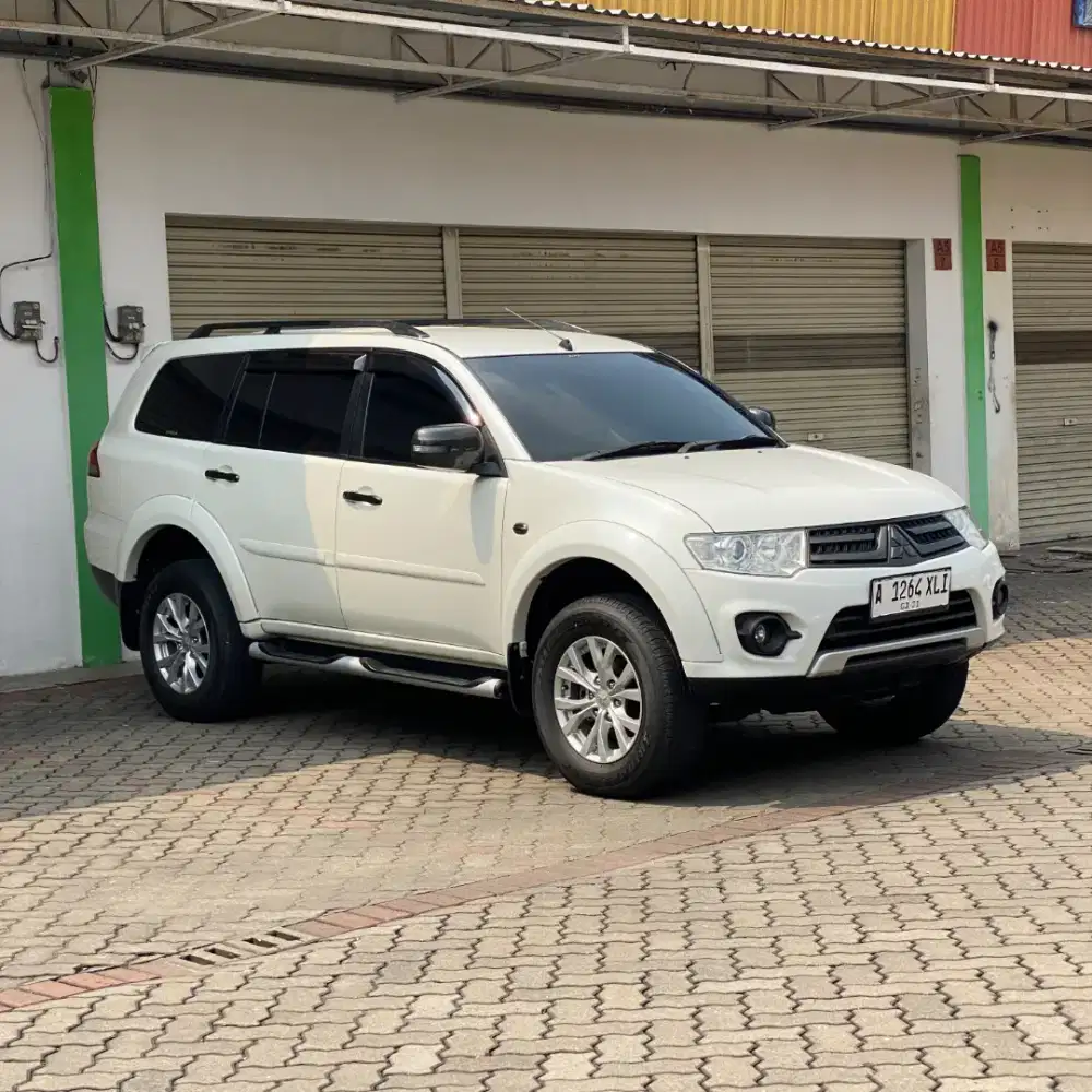 Mitsubishi Pajero sport exceed At tahun 2014