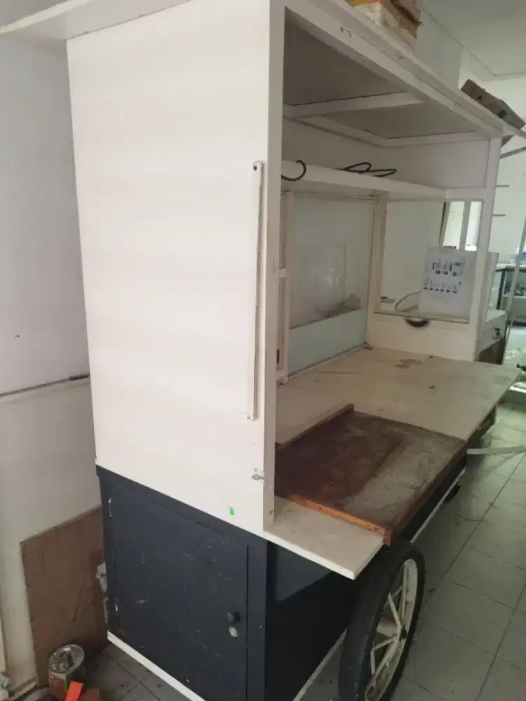 Gerobak dagangan