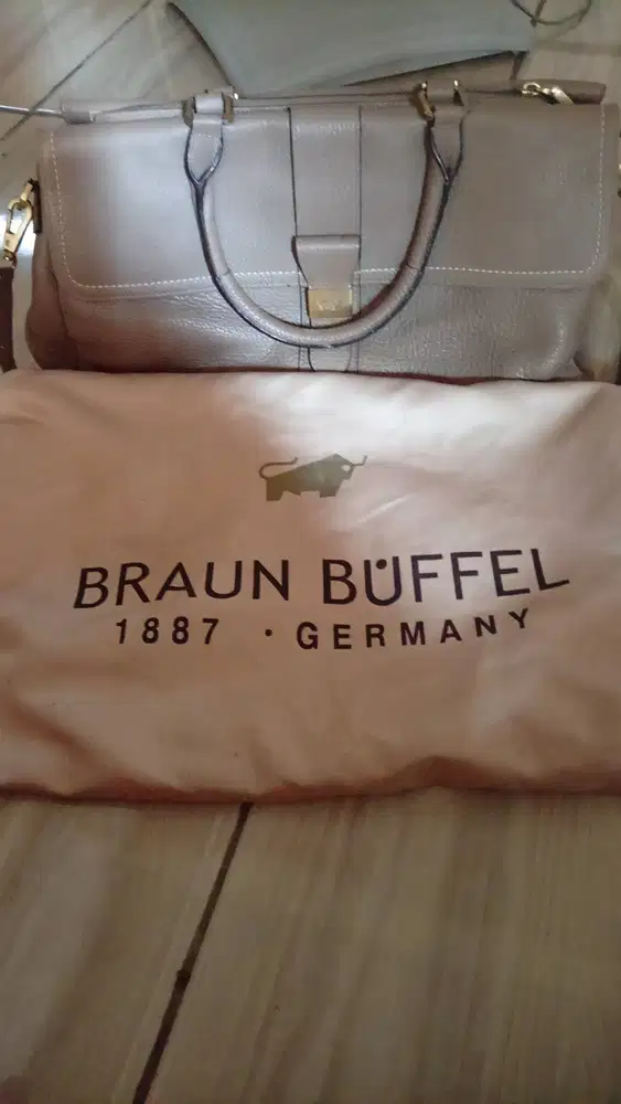 Dijual tas second braun buffel