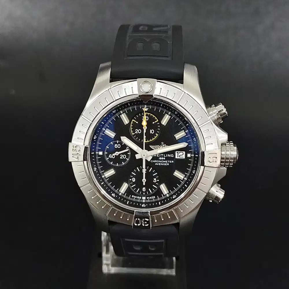Breitling Avenger Chronograph A13317 Chronograph Automatic