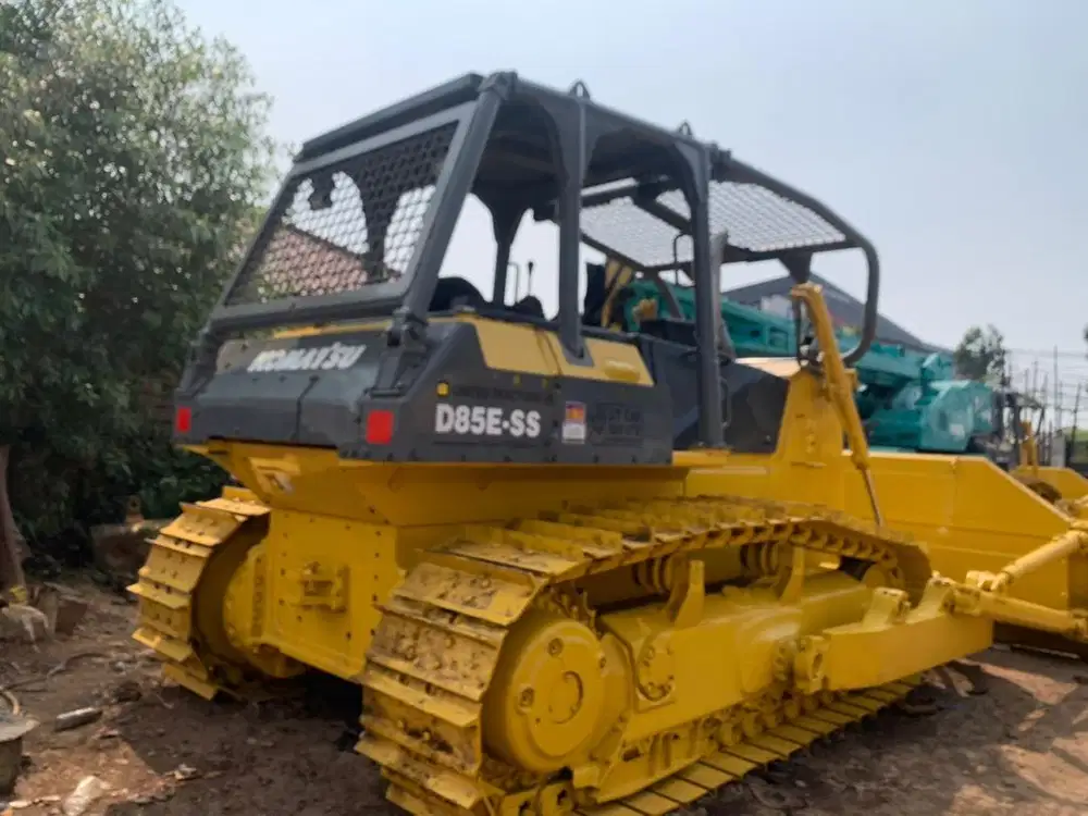 Dozer Komatsu D85ESS-3 tahun 2020