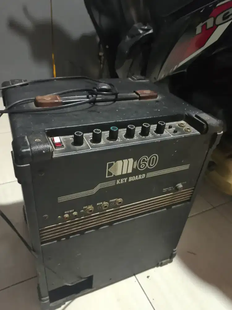 Sound system untuk keyboard/Gitar/Bass