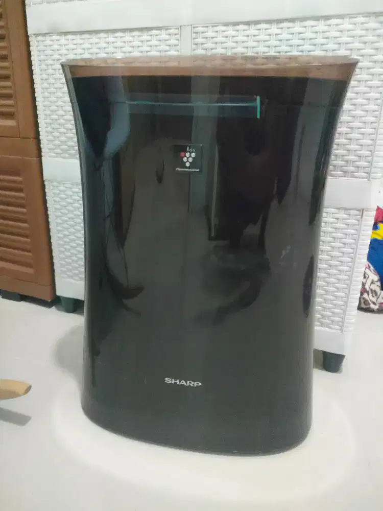 Sharp air purifier - pembersih udara