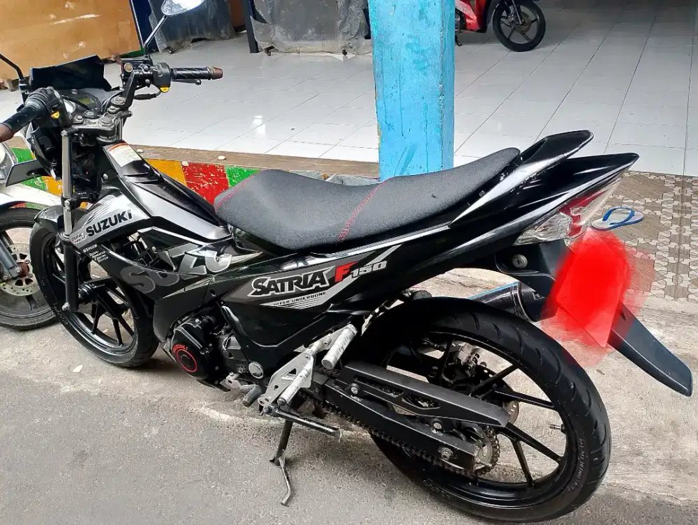 Jual Santai, Suzuki Satria 150 hitam 2014