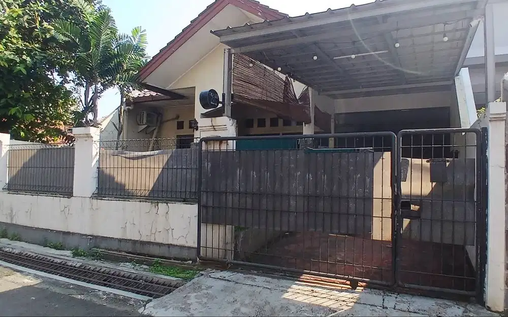 Dijual Rumah Beji Timur