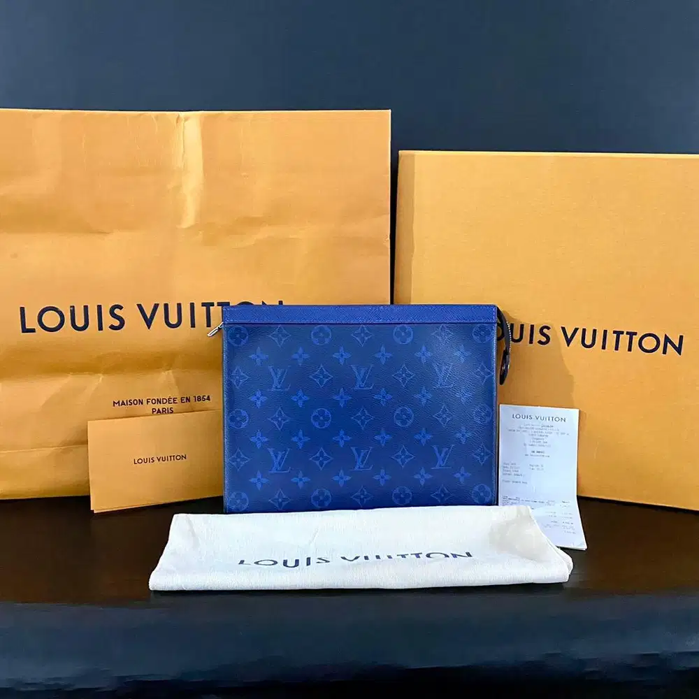Louis Vuitton Monogram Eclipse Pochette Voyage
