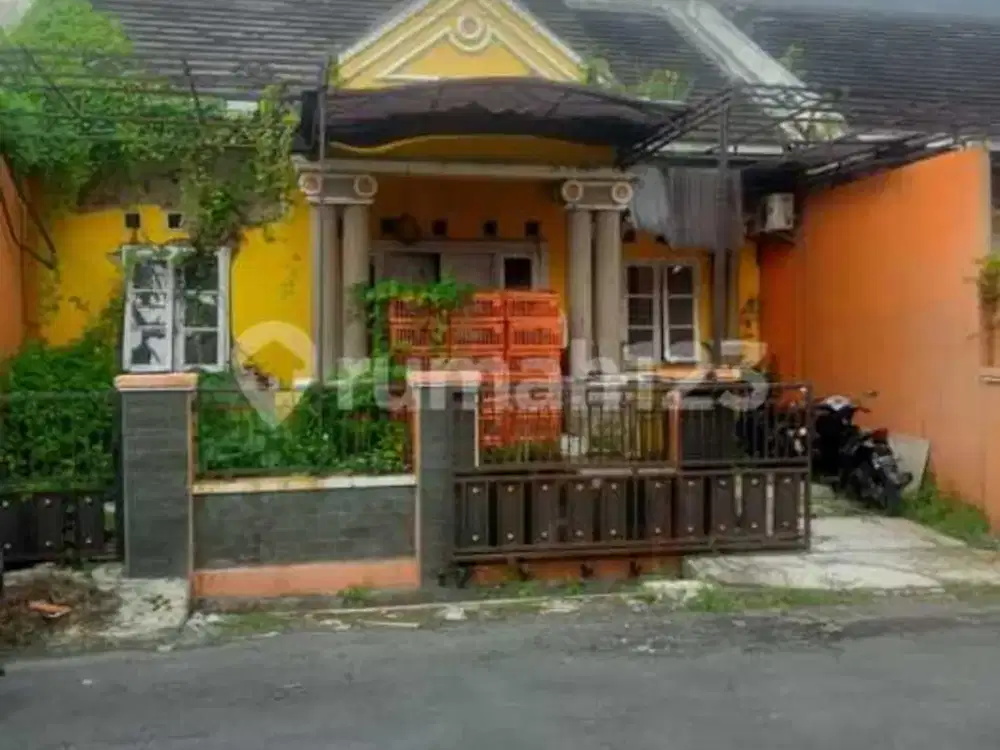 Rumah di Perum Sapphire