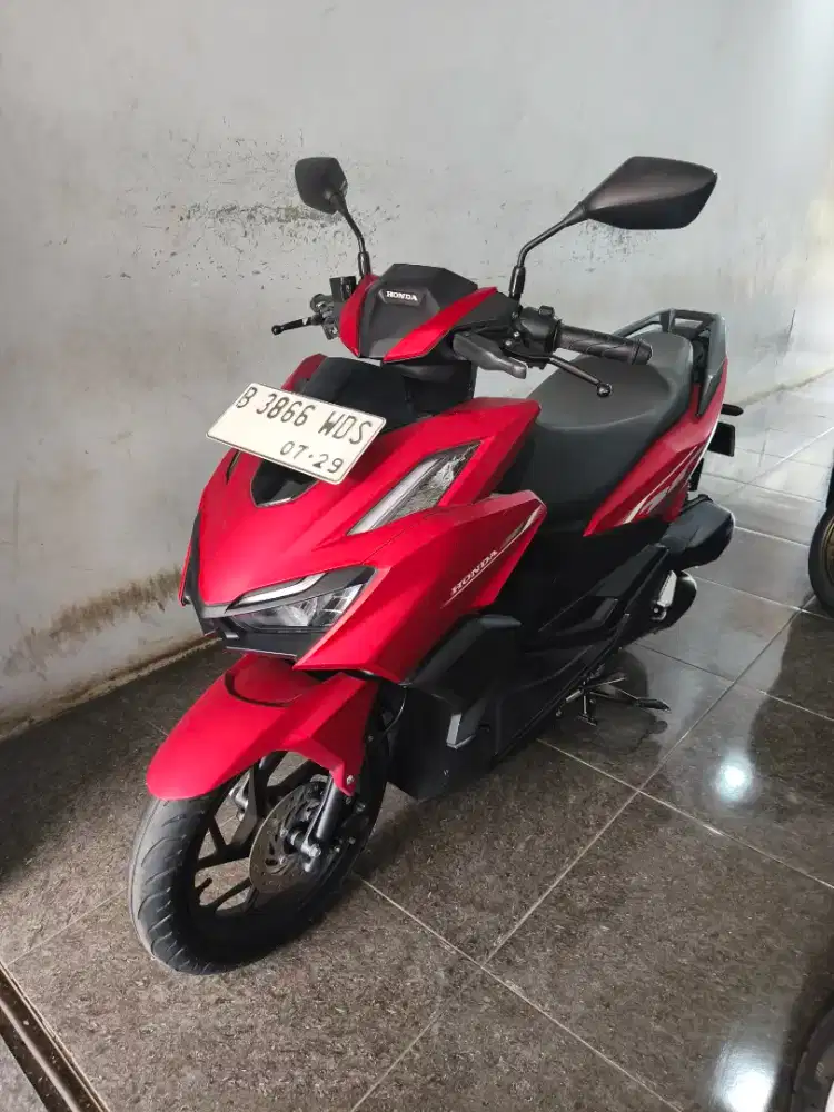 JUAL HONDA VARIO 160 CBS 2024 KM LOW 9 RB