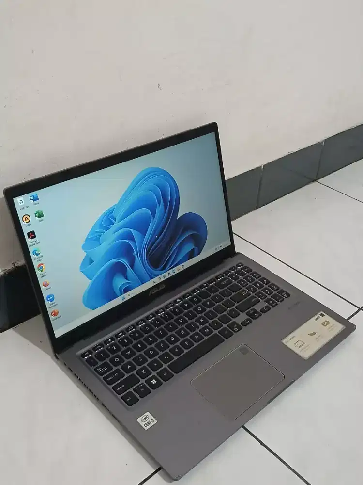 ASUS VIVOBOOK X516J