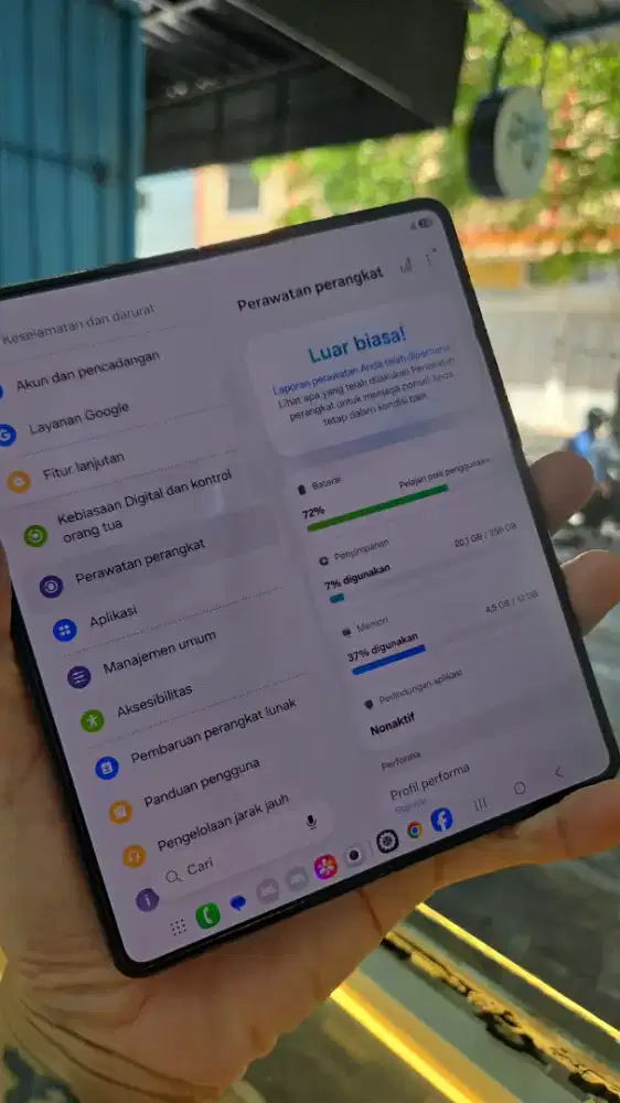 Samsung fold 5 12 256 gb