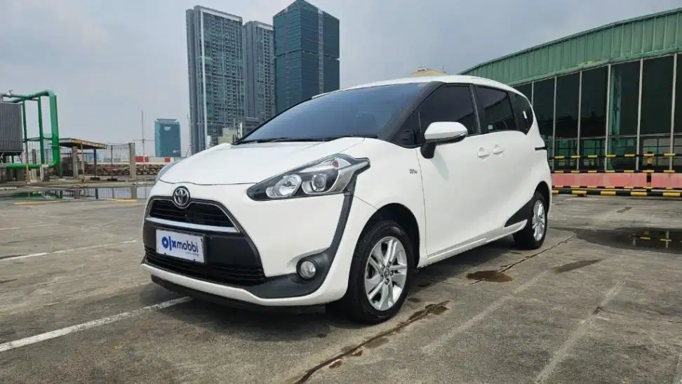 Pajak Panjang - Toyota Sienta 1.5 G Bensin-AT 2018