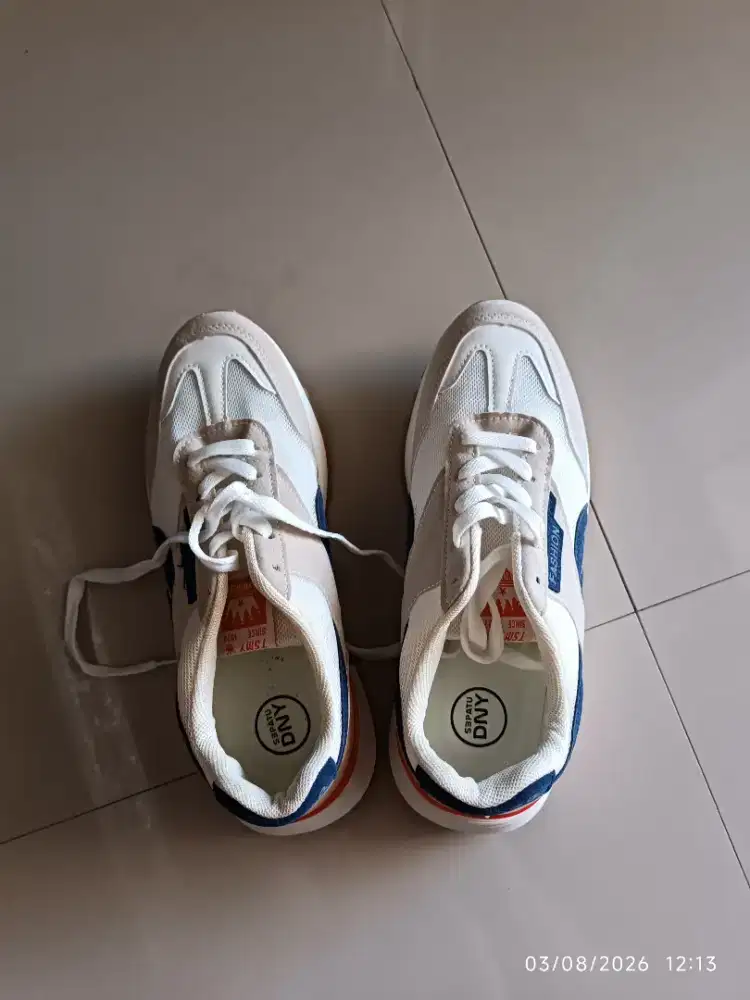 Sepatu wanita uk 40