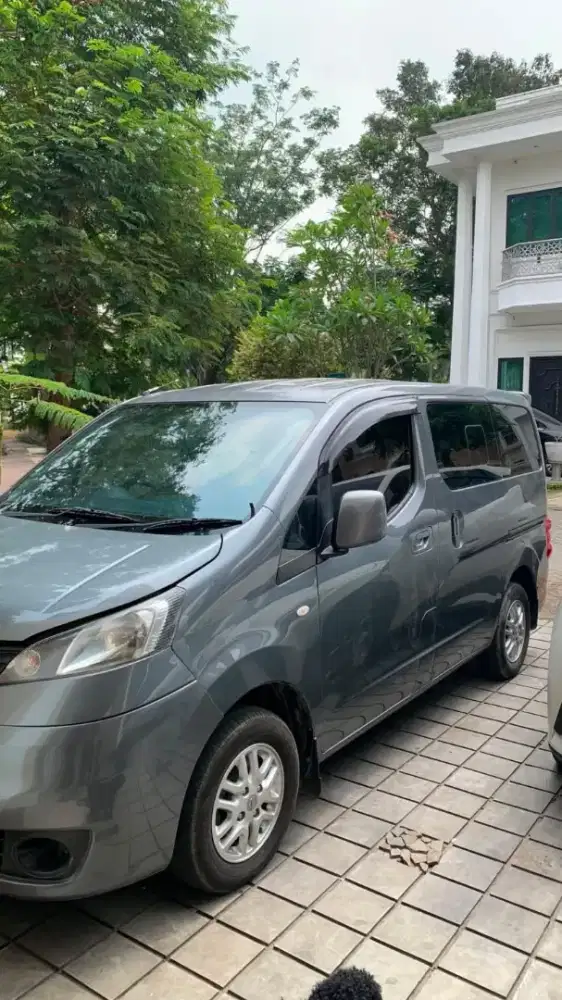 NISSAN EVALIA XV 2012  ABU ABU AUTOMATIC