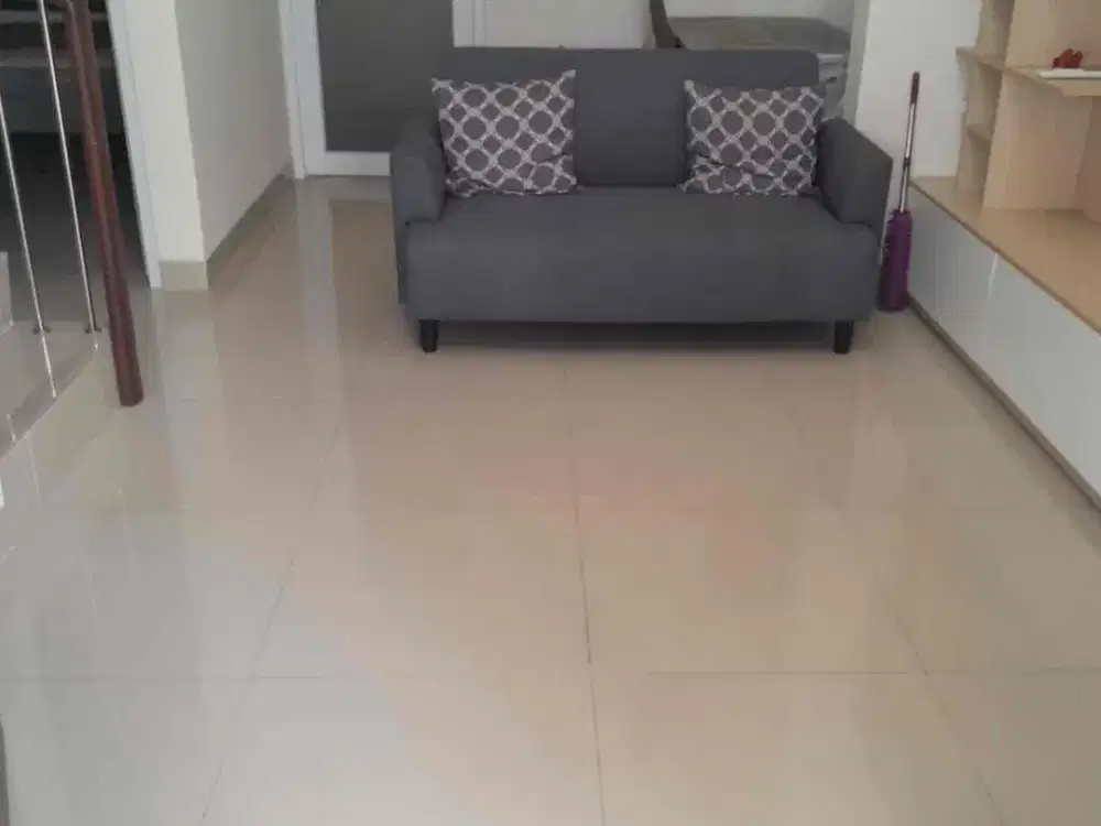 Disewakan Rumah siap huni Citra gran cibubur semi Furnished