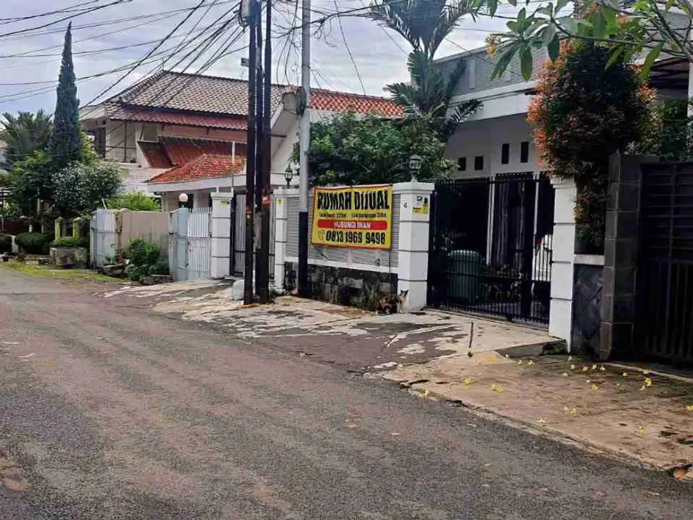 dijual rumah 2 lantai di Kebayoran Baru, Jaksel
