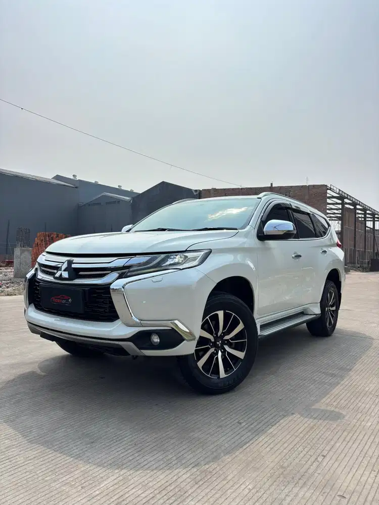 Mitsubishi Pajero 2.4 Dakar 2016 Automatic ( Putih Metalik )