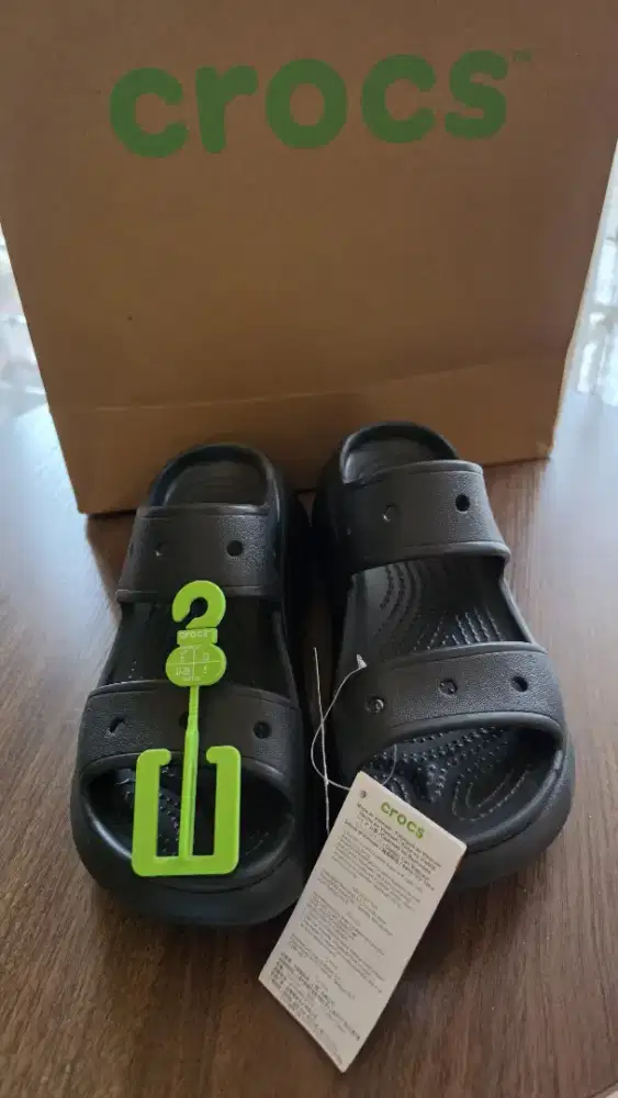 Sendal crocs new