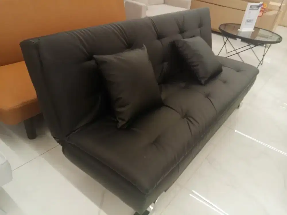 Sofabed greesa hitam