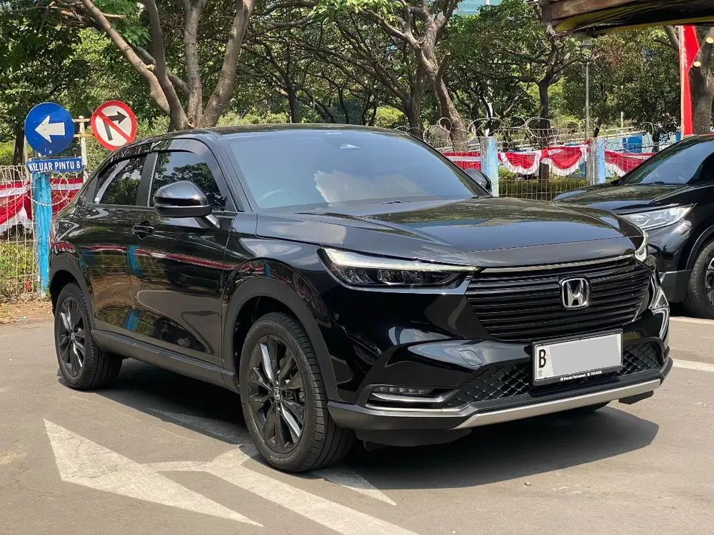 HONDA HR-V SE 1.5 AT HITAM 2024