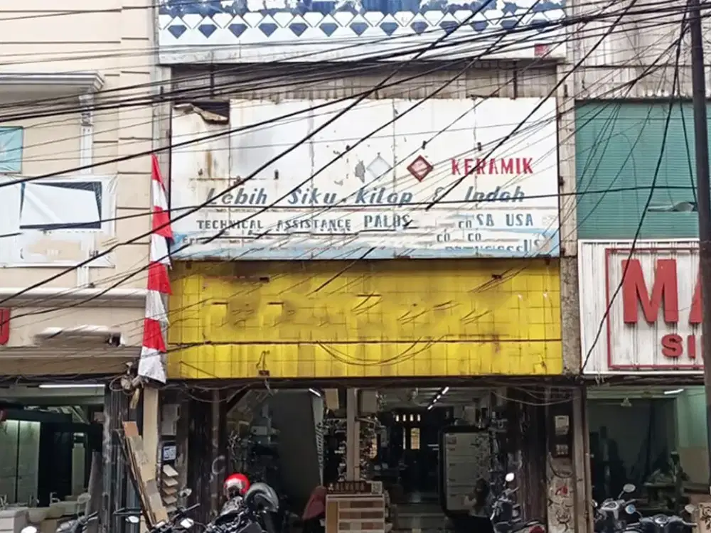 Ruko Jl. Panglima Polim Raya, Kebayoran Baru, Jakarta Selatan