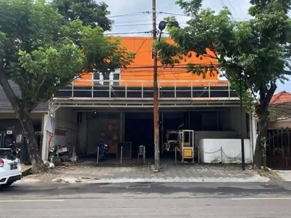 Disewakan Bangunan Komersil Baratajaya Cocok Untuk Cafe atau Resto