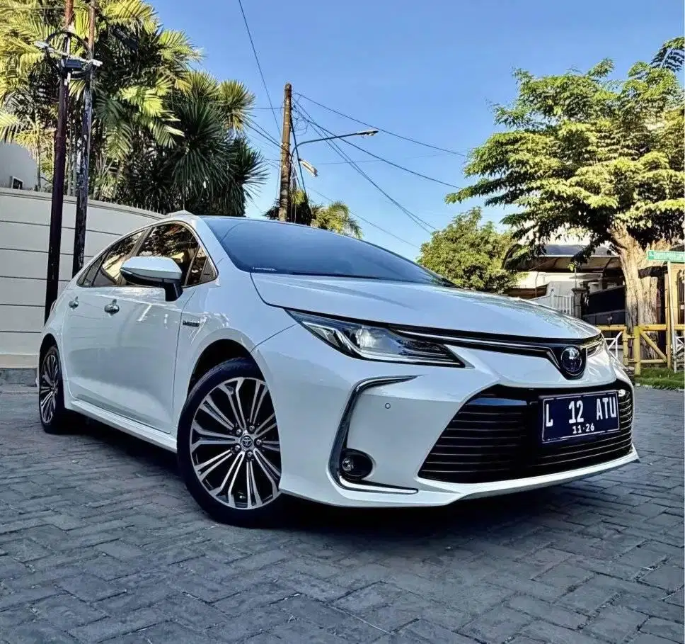 COROLLA ALTIS 1.8 HYBRID AT 2021 # KM 40 RB