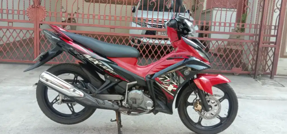 Yamaha Jupiter MX new  a/t  tahun 2014.