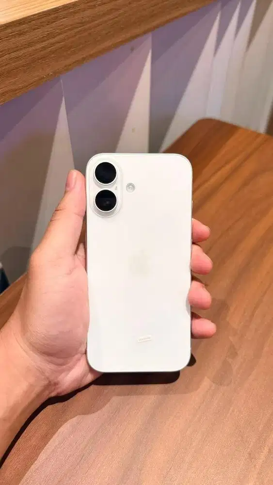 iPhone 16 128GB White – Like New, Garansi ON, Fullset